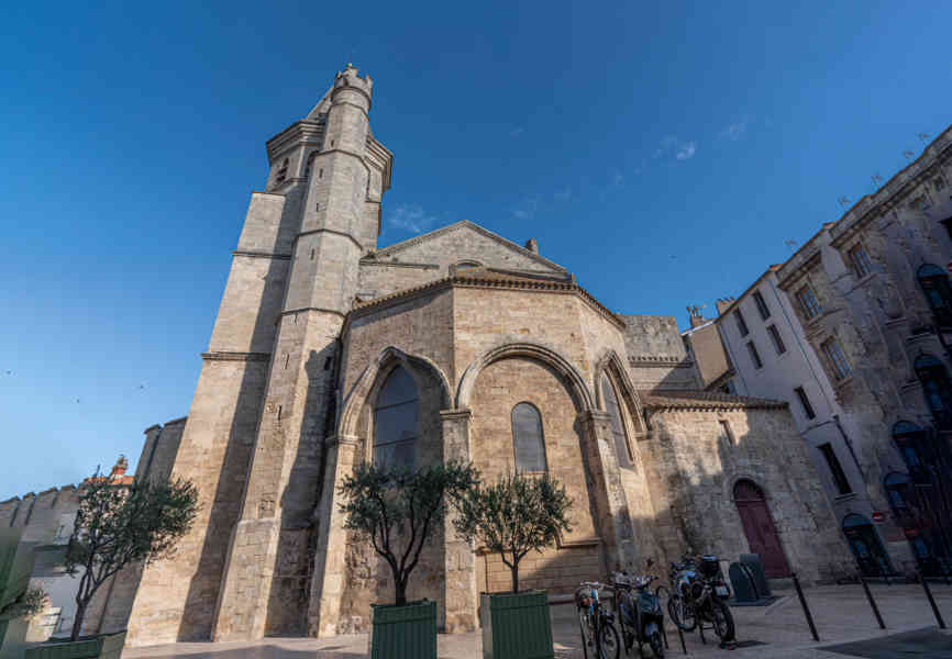 Francia - Béziers 027 - iglesia de La Madeleine.jpg